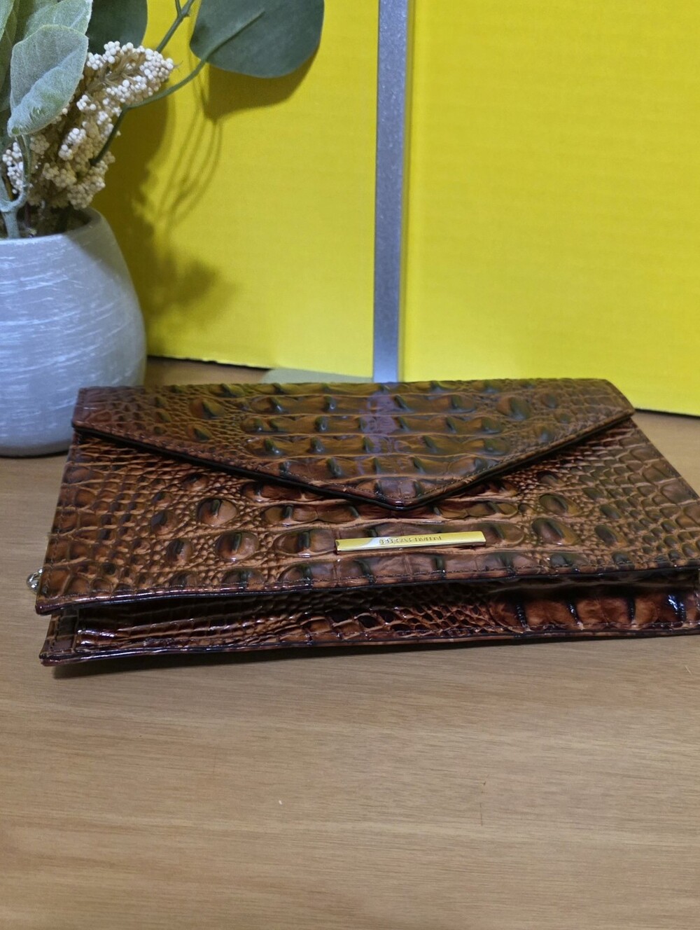 Brahmin Chain Crossbody - Picture 5 of 10